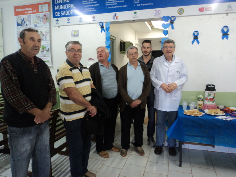 'Novembro Azul' orienta homens a tomar cuidados com a saúde